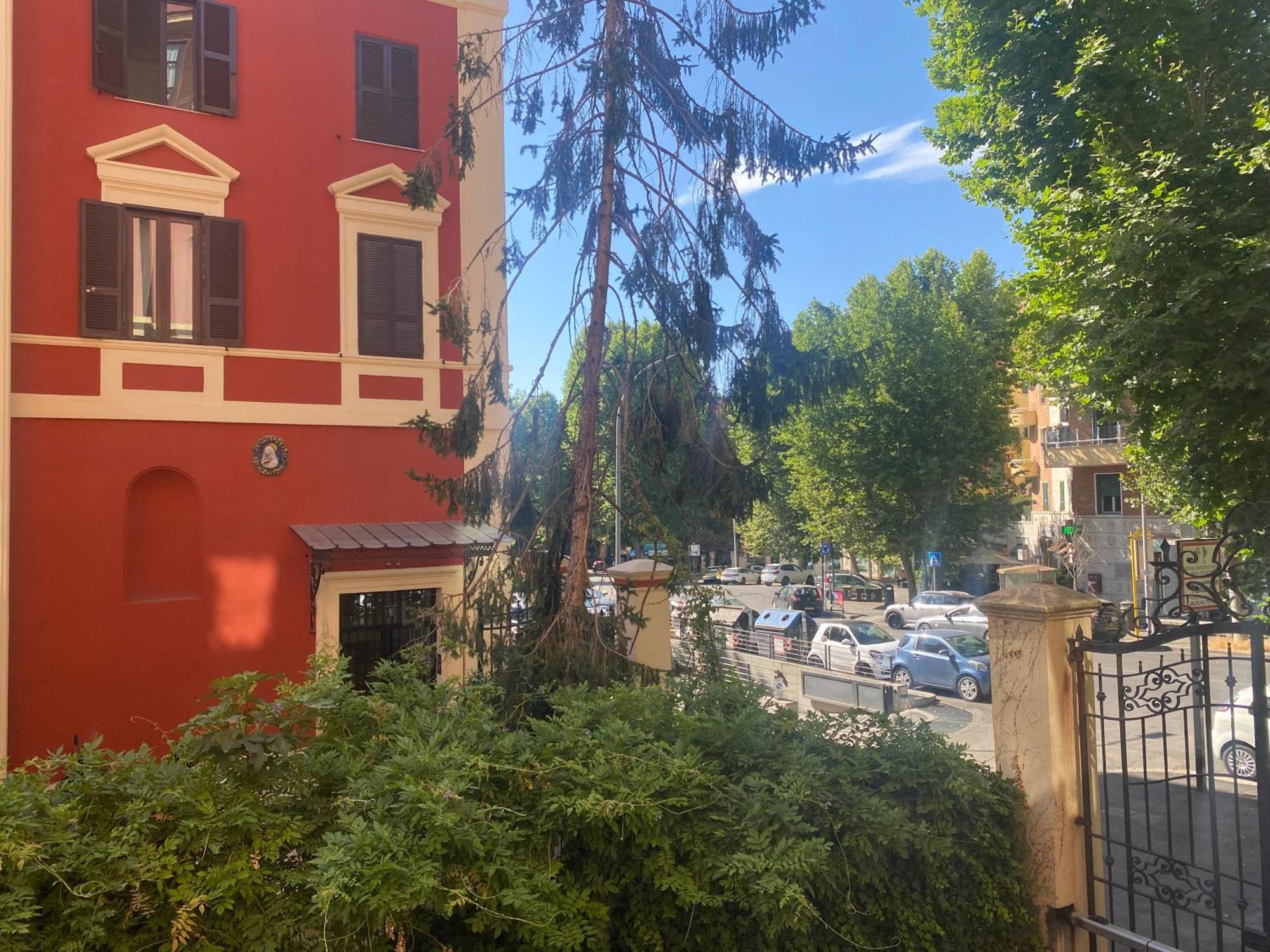 Appartement Parioli 63 *
